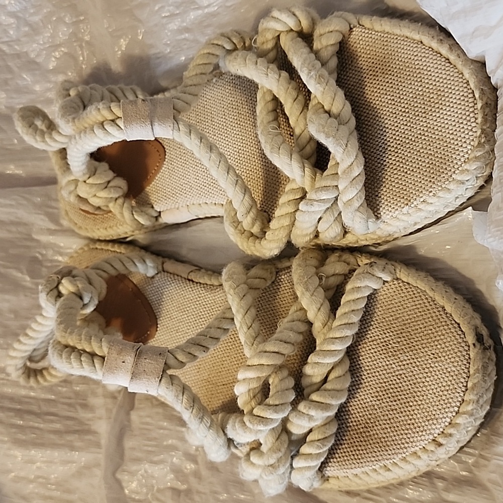 H&M GLADIATOR SANDLES